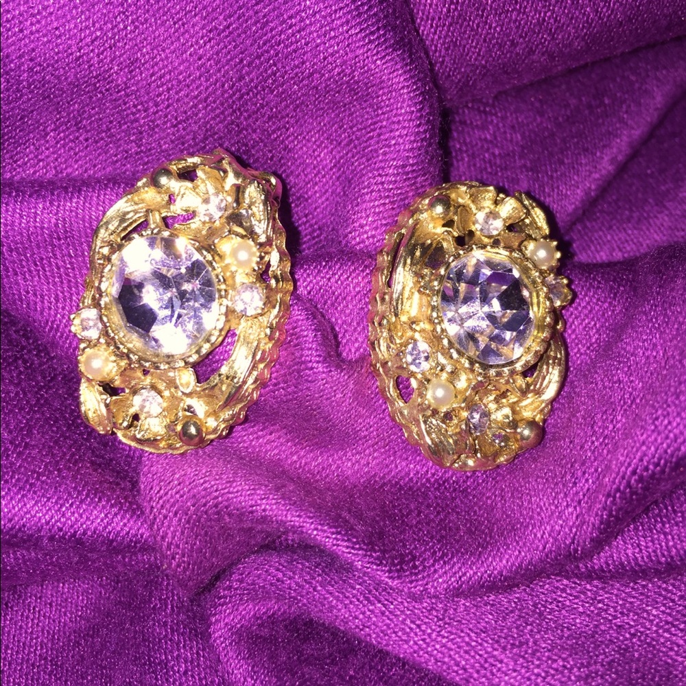 Vintage Amethyst&Gold Clip Ons w/Small Pearls